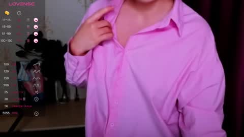 Hazel online show from 09/29/25, 10:25