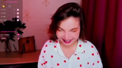 Hazel online show from 10/26/25, 08:20