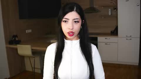 Megan online show from 11/05/25, 05:51