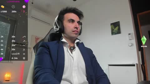 king7045 online show from 12/19/24, 08:02