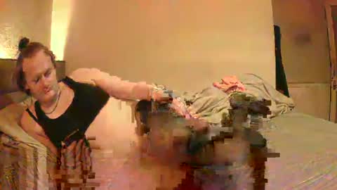 Snapshot of king_asa chatting on 09/29/25, 02:11 Aidan online show from 09/29/25, 02:11