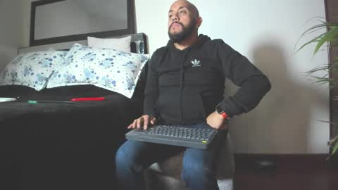 king_bear_25 online show from 02/27/26, 03:06