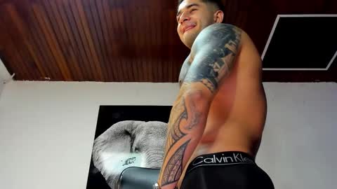 Angel Falconer online show from 11/13/25, 12:20