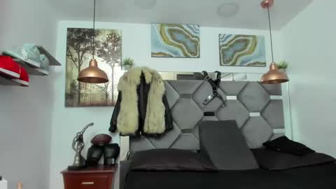 Snapshot of king_fitt_ chatting on 12/06/24, 06:06 HOT MEN BLACK online show from 12/06/24, 06:06