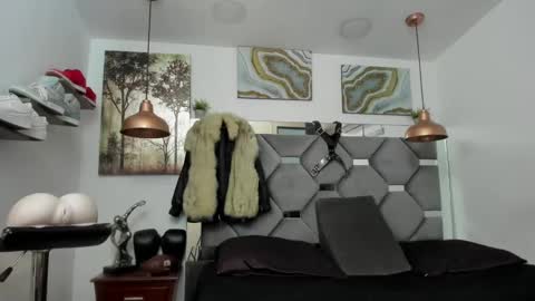 Snapshot of king_fitt_ chatting on 01/23/25, 03:54 HOT MEN BLACK online show from 01/23/25, 03:54