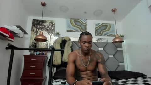 Snapshot of king_fitt_ chatting on 07/18/26, 02:38 HOT MEN BLACK online show from 07/18/26, 02:38