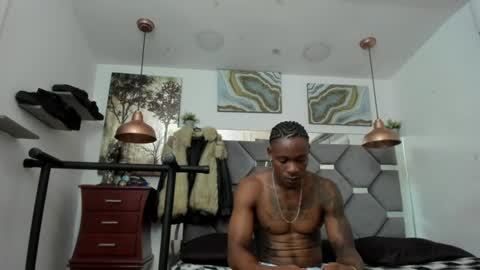 Snapshot of king_fitt_ chatting on 08/08/26, 03:47 HOT MEN BLACK online show from 08/08/26, 03:47