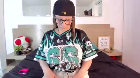 Snapshot of king_n_kathe_ chatting on 07/11/26, 12:41 King Kathe online show from 07/11/26, 12:41