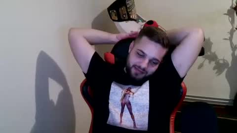 Snapshot of kingadonisss chatting on 10/14/25, 10:43 kingadonisss online show from 10/14/25, 10:43