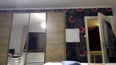 Snapshot of kingandprincess chatting on 09/20/25, 07:59 sexysexyhotwetpinkredpussy online show from 09/20/25, 07:59