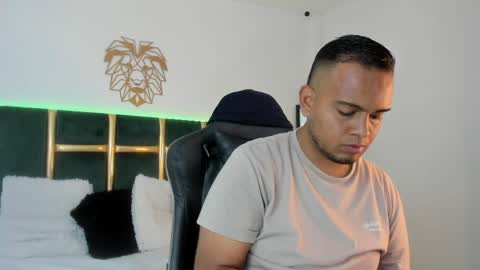 kingg_jay online show from 05/24/26, 12:21