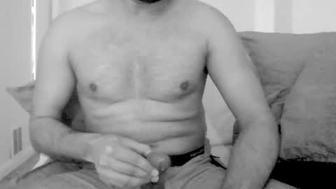 Snapshot of kingindisguise69 chatting on 02/14/25, 06:29 kingindisguise69 online show from 02/14/25, 06:29