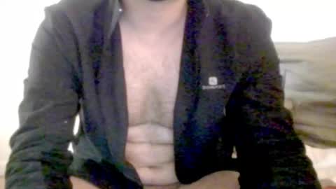 Snapshot of kingindisguise69 chatting on 02/25/25, 03:09 kingindisguise69 online show from 02/25/25, 03:09