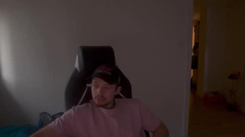 Snapshot of kingkong47971853 chatting on 11/09/25, 02:48 kingkong47971853 online show from 11/09/25, 02:48