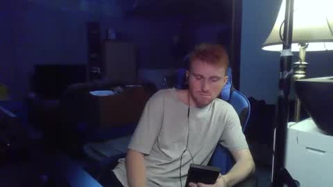 Snapshot of kingoffootfetish chatting on 12/05/24, 06:43 Master King Tommy online show from 12/05/24, 06:43