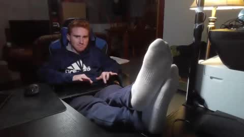 Snapshot of kingoffootfetish chatting on 01/09/25, 08:13 Master King Tommy online show from 01/09/25, 08:13