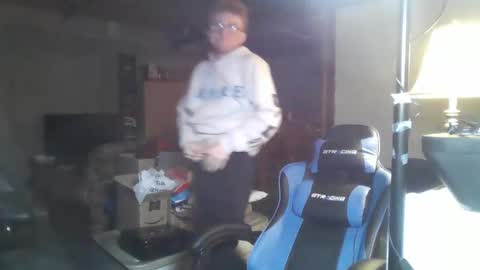 Snapshot of kingoffootfetish chatting on 01/12/25, 07:00 Master King Tommy online show from 01/12/25, 07:00