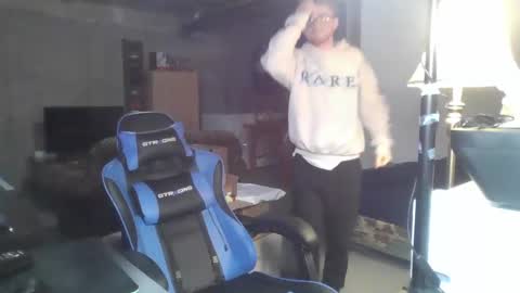 Snapshot of kingoffootfetish chatting on 01/14/25, 07:17 Master King Tommy online show from 01/14/25, 07:17