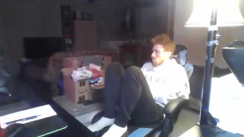 Snapshot of kingoffootfetish chatting on 01/18/25, 05:41 Master King Tommy online show from 01/18/25, 05:41