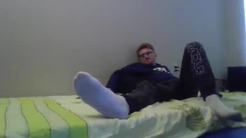 Snapshot of kingoffootfetish chatting on 02/11/25, 03:29 Master King Tommy online show from 02/11/25, 03:29