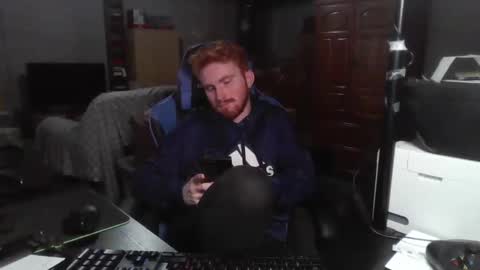 Snapshot of kingoffootfetish chatting on 02/26/25, 07:42 Master King Tommy online show from 02/26/25, 07:42