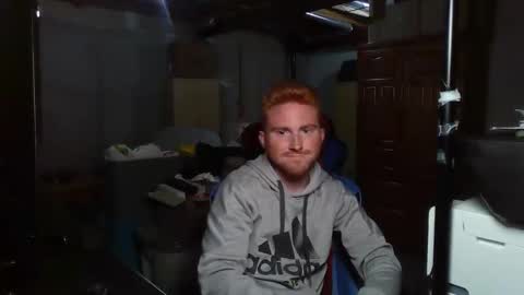 Snapshot of kingoffootfetish chatting on 09/10/25, 05:18 Master King Tommy online show from 09/10/25, 05:18