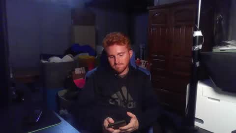 Snapshot of kingoffootfetish chatting on 09/30/25, 07:57 Master King Tommy online show from 09/30/25, 07:57