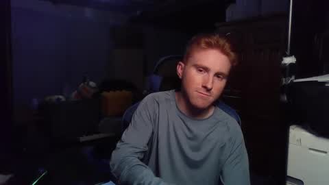 Snapshot of kingoffootfetish chatting on 11/24/25, 08:58 Master King Tommy online show from 11/24/25, 08:58