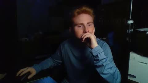 Snapshot of kingoffootfetish chatting on 11/25/25, 08:25 Master King Tommy online show from 11/25/25, 08:25