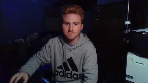 Snapshot of kingoffootfetish chatting on 11/29/25, 06:38 Master King Tommy online show from 11/29/25, 06:38