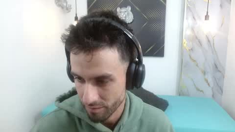 KING  online show from 04/14/26, 03:56