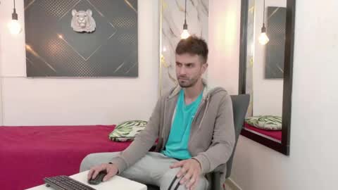 Snapshot of kingoftemptation chatting on 06/01/26, 04:03 KING online show from 06/01/26, 04:03