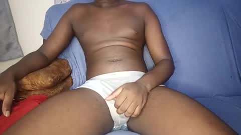 Snapshot of kingpin020 chatting on 09/25/25, 01:42 kingpin020 online show from 09/25/25, 01:42