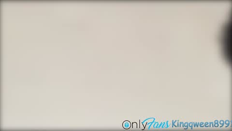 Snapshot of kingqween8991 chatting on 01/18/25, 04:31 Qweenebony online show from 01/18/25, 04:31