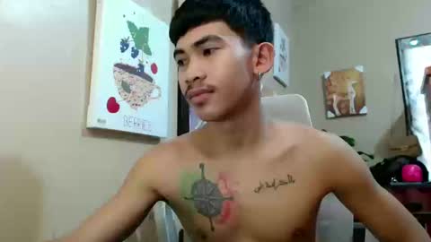 Snapshot of kingscock18 chatting on 12/16/25, 04:06 ALVIN online show from 12/16/25, 04:06