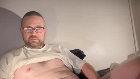 Snapshot of kingsizetease chatting on 06/11/26, 12:14 kingsizetease online show from 06/11/26, 12:14