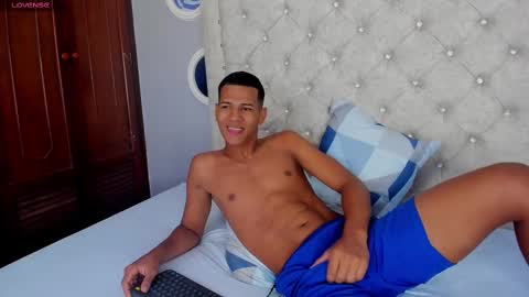 sebastian online show from 11/22/25, 10:47