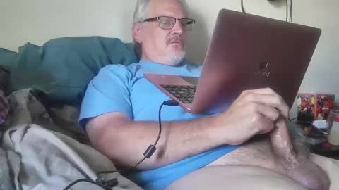 kingtongue10 online show from 04/25/26, 08:39