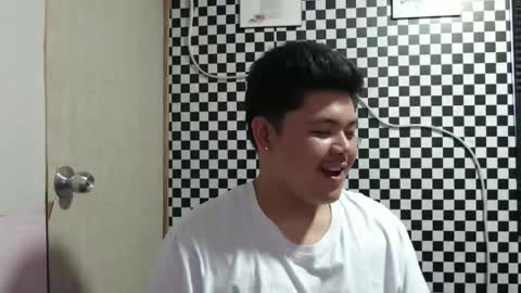 Yuki online show from 04/05/26, 06:21