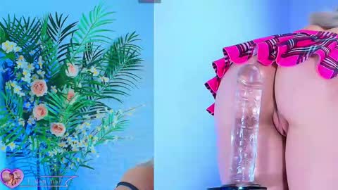 Snapshot of kinky_karo chatting on 09/10/25, 01:27    online show from 09/10/25, 01:27