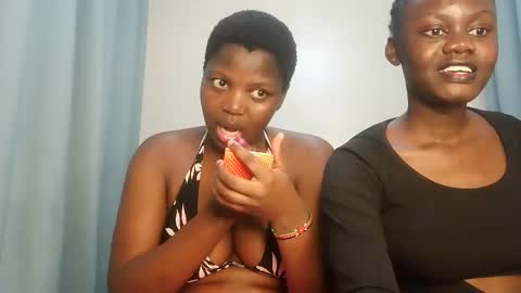 Lola online show from 10/02/25, 01:07