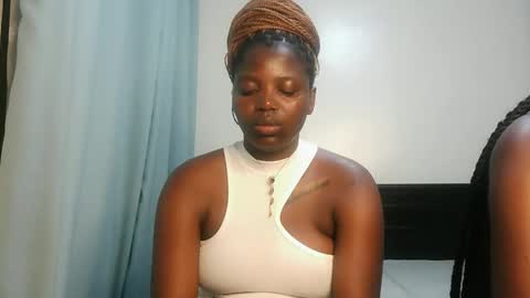 Lola online show from 01/12/26, 09:20