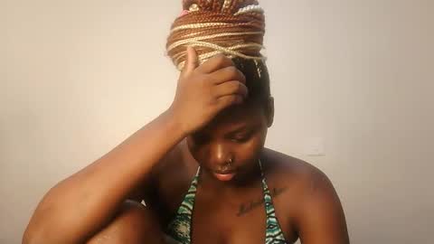 Lola online show from 03/23/26, 10:52