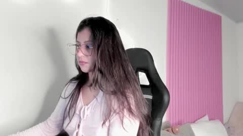 kinky yeyns online show from 01/07/26, 02:47