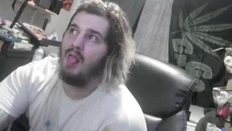 Snapshot of kinkybiguy14 chatting on 01/09/26, 08:06 Kinky Cassie online show from 01/09/26, 08:06