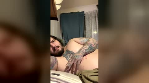 Snapshot of kinkybiguy14 chatting on 01/16/26, 10:52 Kinky Cassie online show from 01/16/26, 10:52