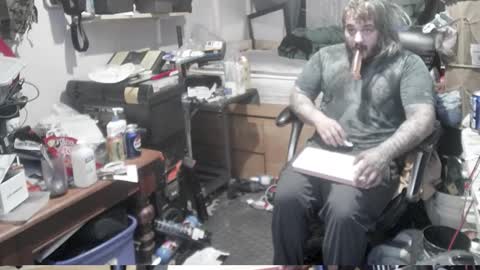 Snapshot of kinkybiguy14 chatting on 02/14/26, 12:18 Kinky Cassie online show from 02/14/26, 12:18