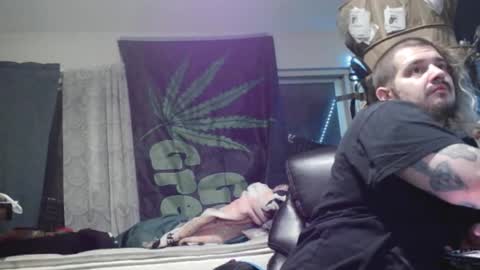 Snapshot of kinkybiguy14 chatting on 03/04/26, 07:14 Kinky Cassie online show from 03/04/26, 07:14