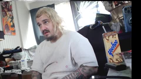 Snapshot of kinkybiguy14 chatting on 03/05/26, 09:11 Kinky Cassie online show from 03/05/26, 09:11