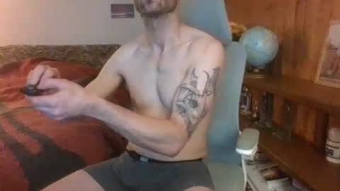 Snapshot of kinkyboyz69 chatting on 07/13/26, 03:31 kinkyboyz69 online show from 07/13/26, 03:31